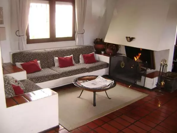 هتل Hostal de la Sierra del Tandil