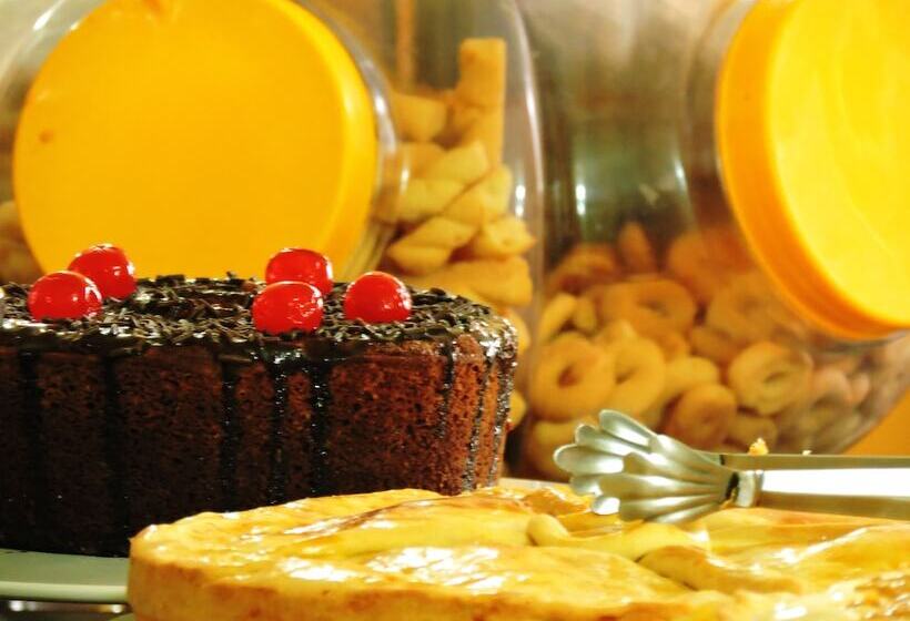 هتل Ponta Do Morro