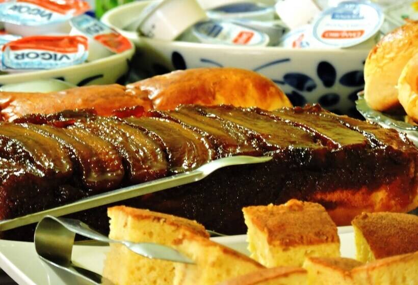 هتل Ponta Do Morro