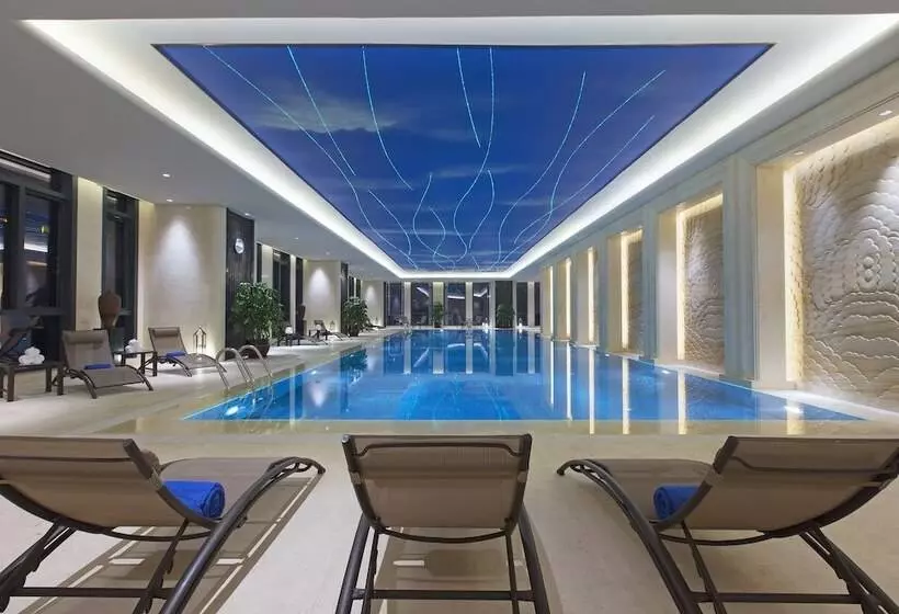 هتل Wanda Vista Tianjin