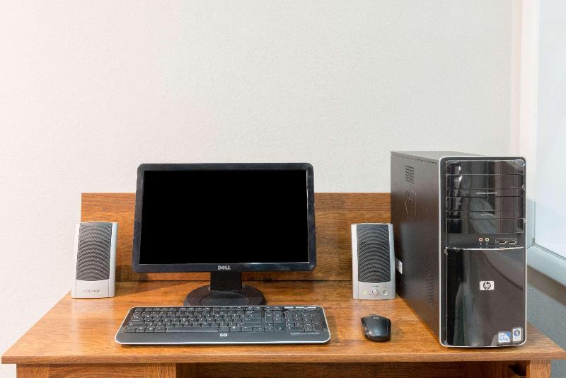 فندق على الطريق Baymont By Wyndham Henrietta   Rochester