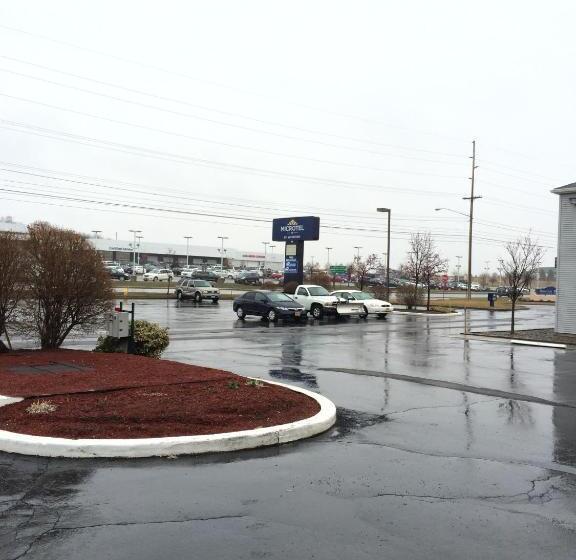 فندق على الطريق Baymont By Wyndham Henrietta   Rochester