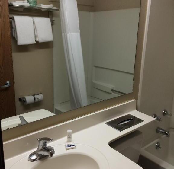 فندق على الطريق Baymont By Wyndham Henrietta   Rochester