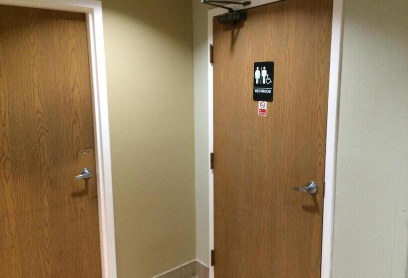 فندق على الطريق Baymont By Wyndham Henrietta   Rochester