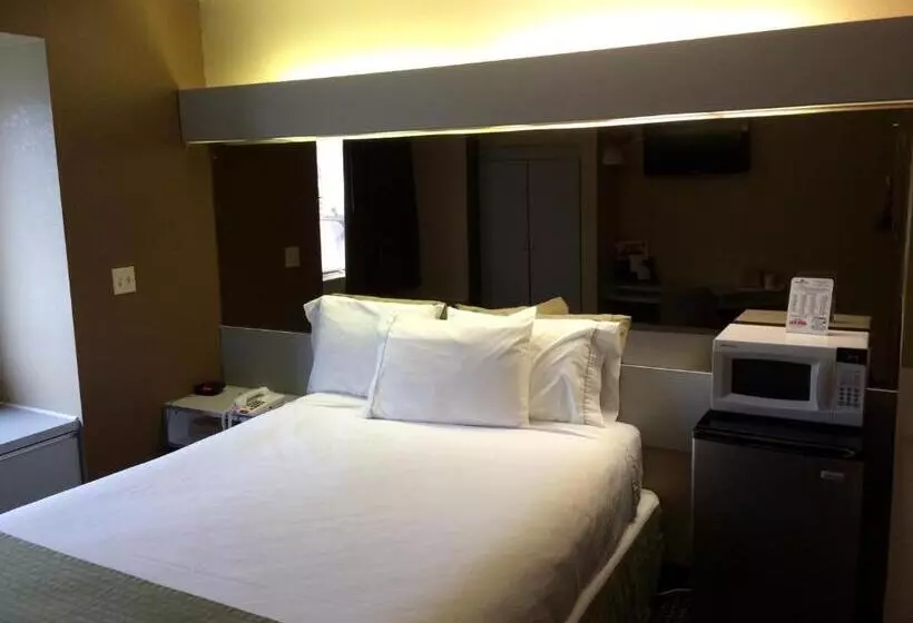 Motel Baymont By Wyndham Henrietta   Rochester