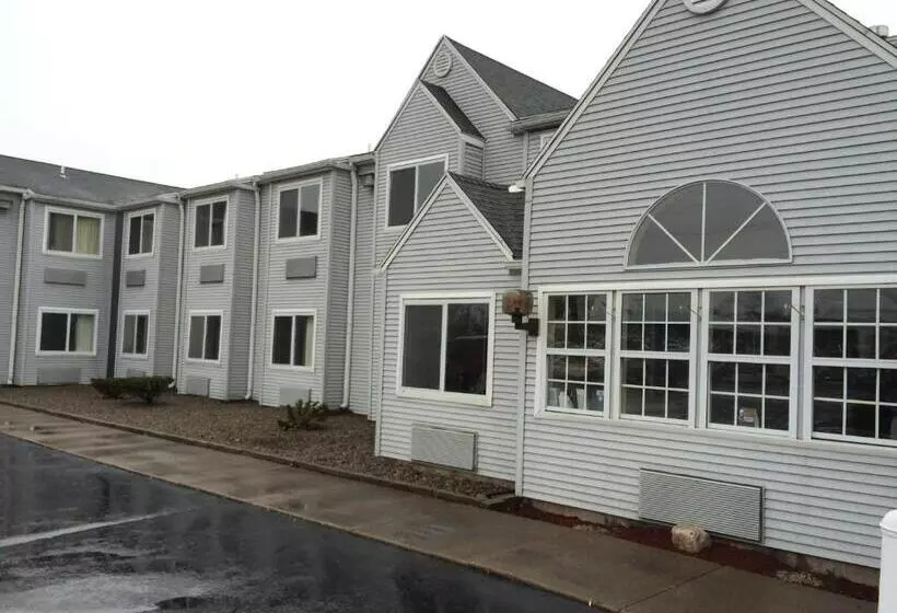 Motel Baymont By Wyndham Henrietta   Rochester