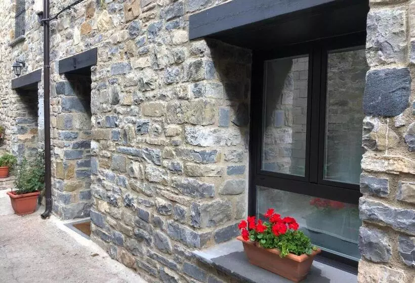 Casita Mondoto, Encanto En El Pirineo