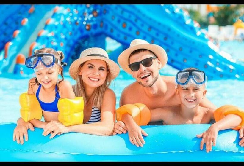 Golden Dolphin Com Café Da Manhã! Piscinas 24h