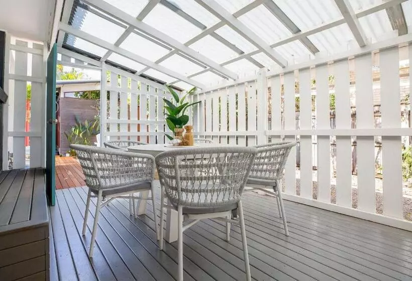 Seagrass   Pacific Ave   Tranquil Beautifully Styled Home
