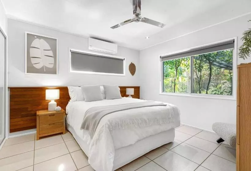 Seagrass   Pacific Ave   Tranquil Beautifully Styled Home