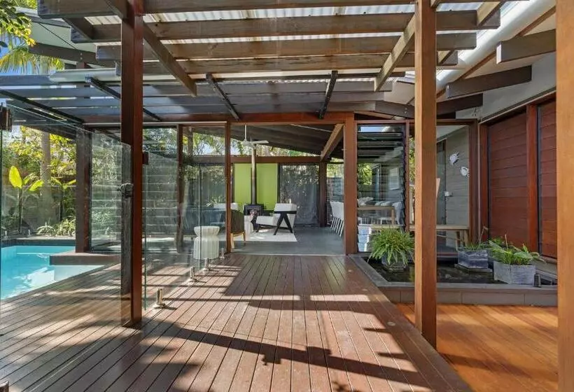 Seagrass   Pacific Ave   Tranquil Beautifully Styled Home