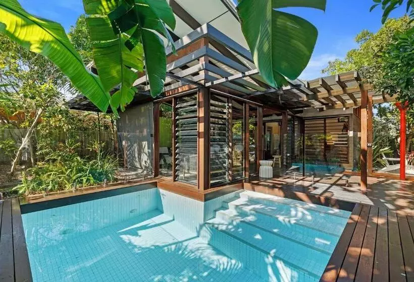 Seagrass   Pacific Ave   Tranquil Beautifully Styled Home