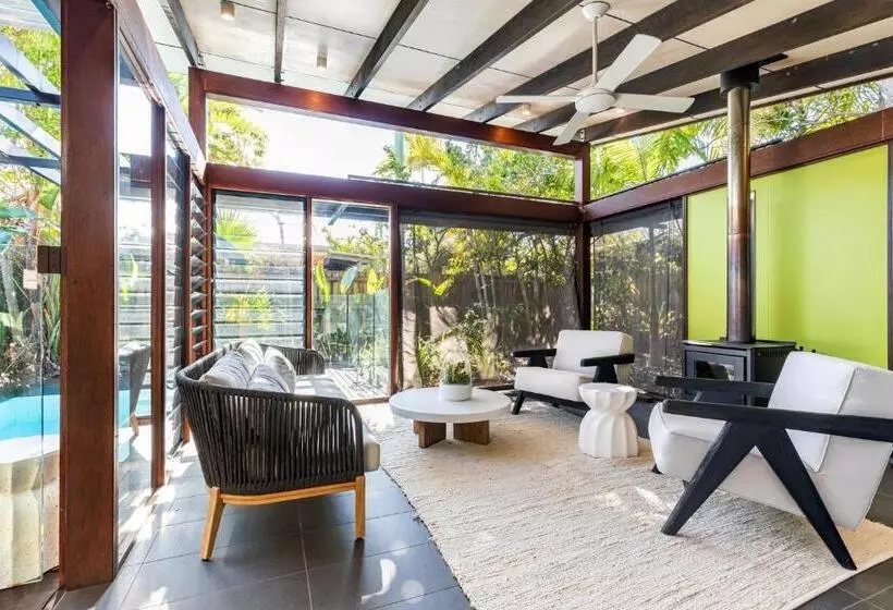 Seagrass   Pacific Ave   Tranquil Beautifully Styled Home