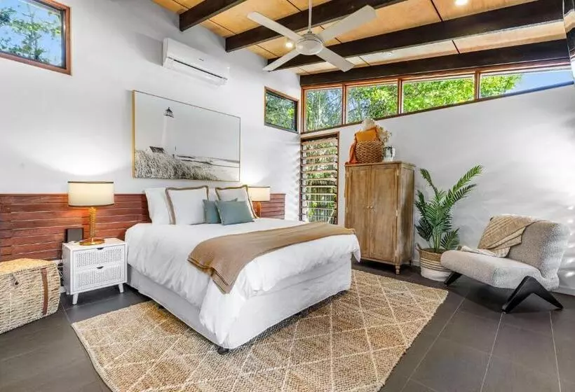 Seagrass   Pacific Ave   Tranquil Beautifully Styled Home