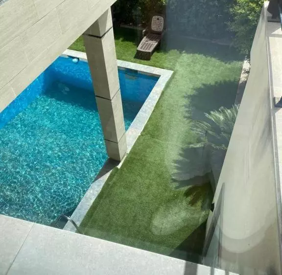 Villa Leo
