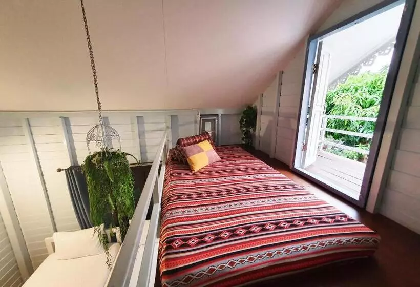 تختخواب و صبحانه Kinn Stay50 Bangkok
