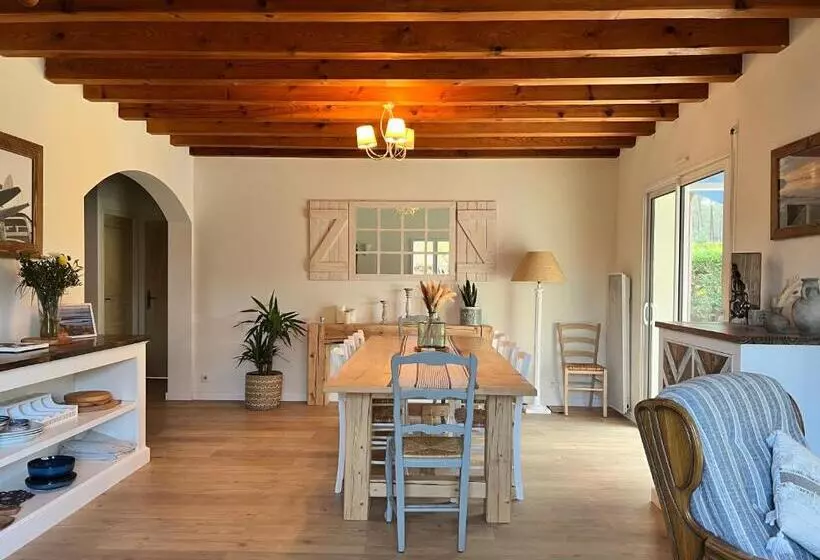 Charming Villa, Tranquillity By The Forest