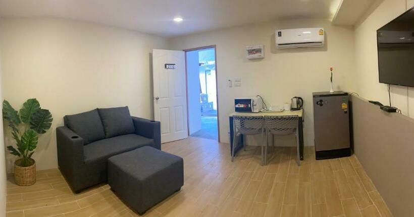 בית מלון כפרי Bansuay Phra Nang Klao