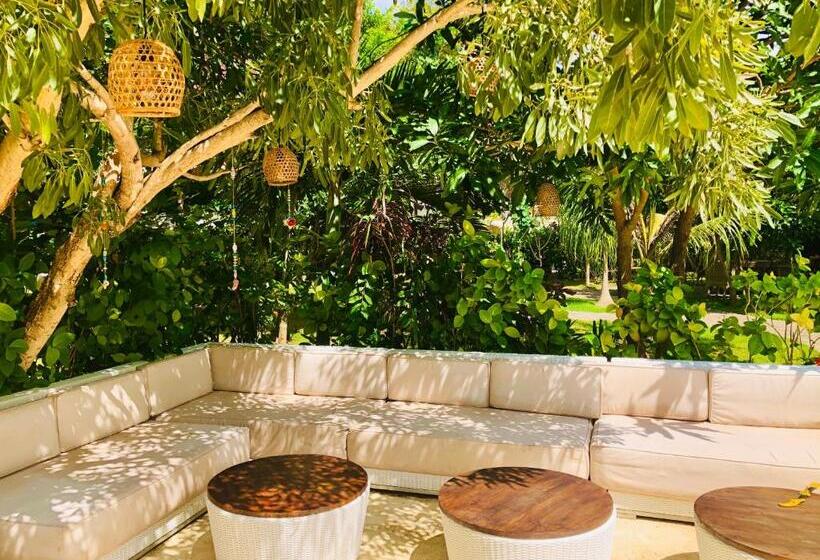 هتل Sriyana Uluwatu