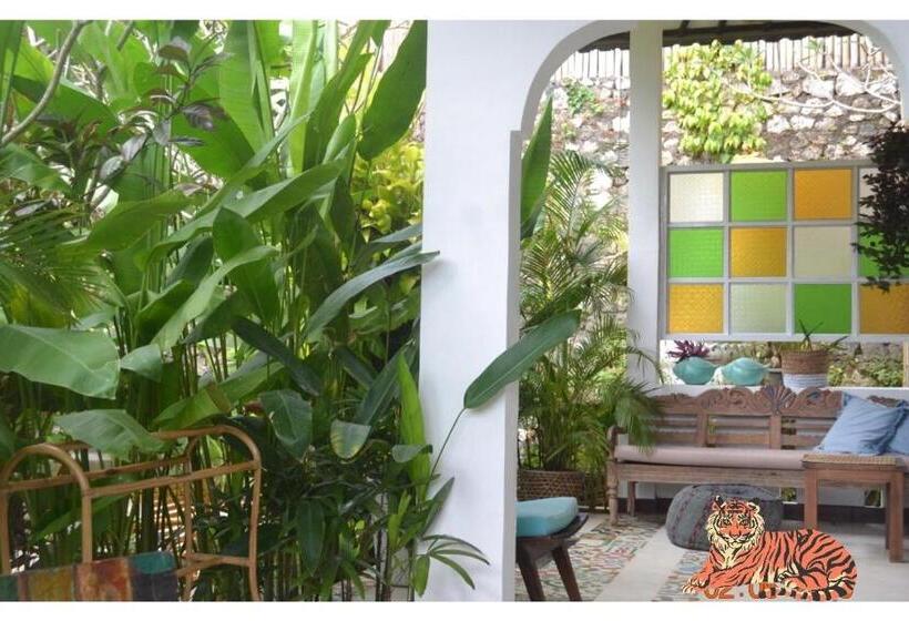 هتل Sriyana Uluwatu