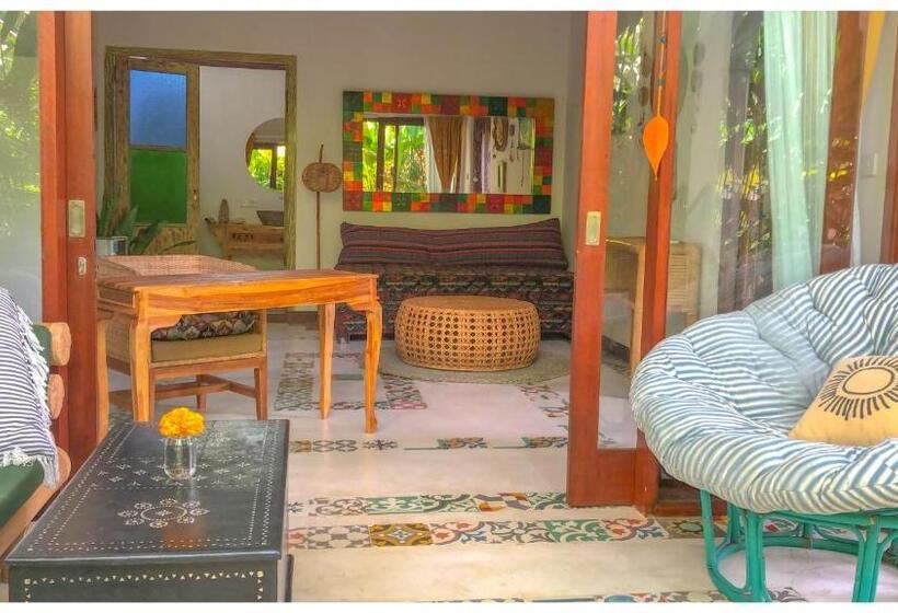 هتل Sriyana Uluwatu