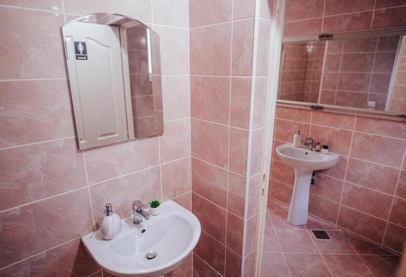 פנסיון Casa Daiana