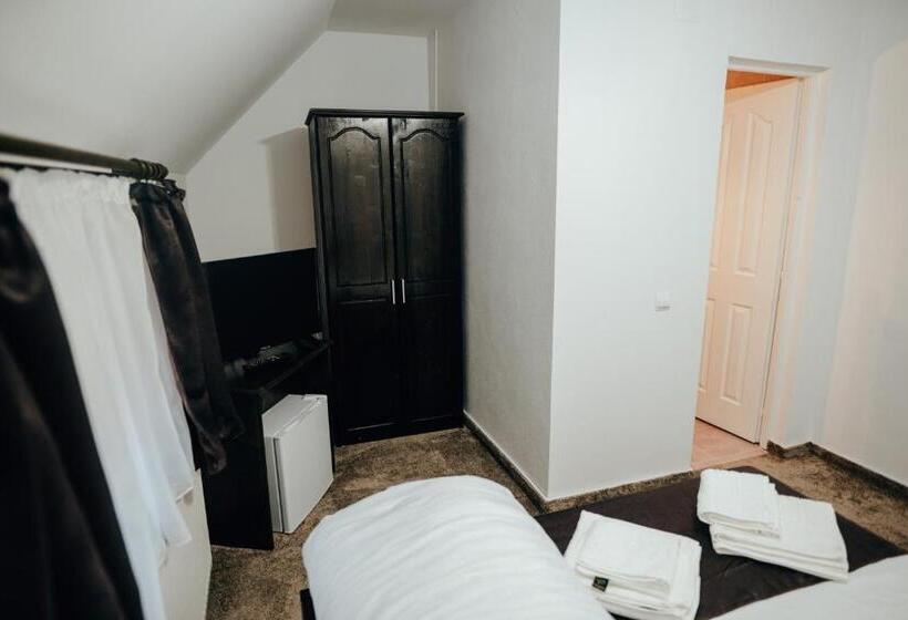 פנסיון Casa Daiana