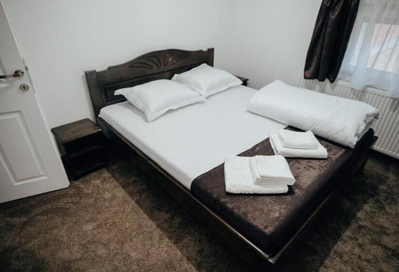 פנסיון Casa Daiana