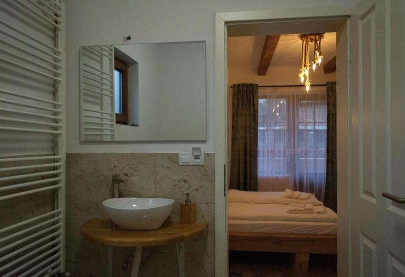 Pensjonat Casa Traditionala Breb