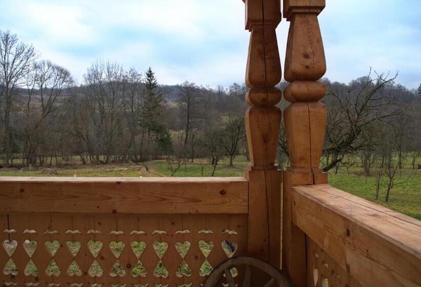 Pensjonat Casa Traditionala Breb