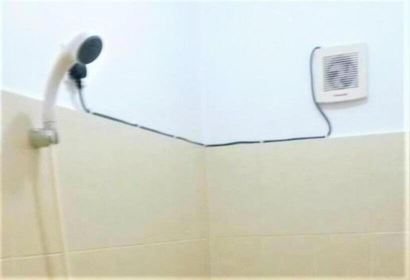 פנסיון Guesthouse Maura