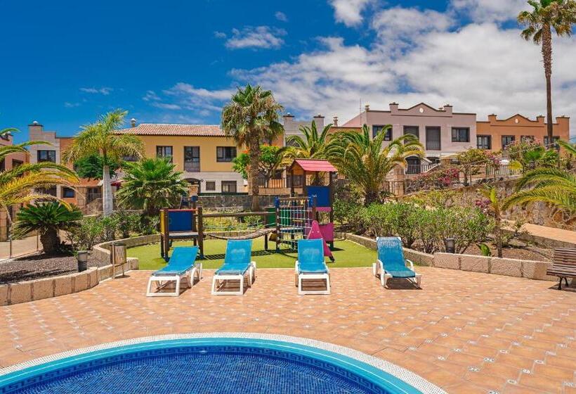 Townhouse With Three Bedrooms