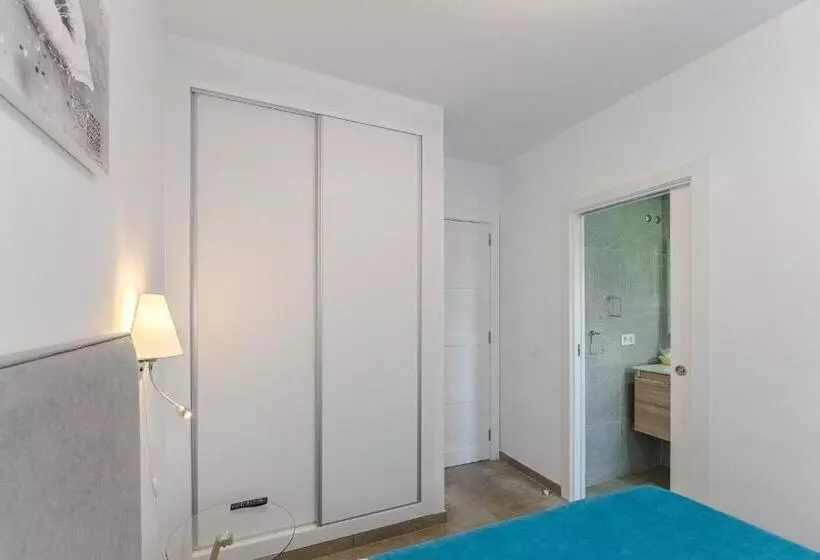 Townhouse With Three Bedrooms