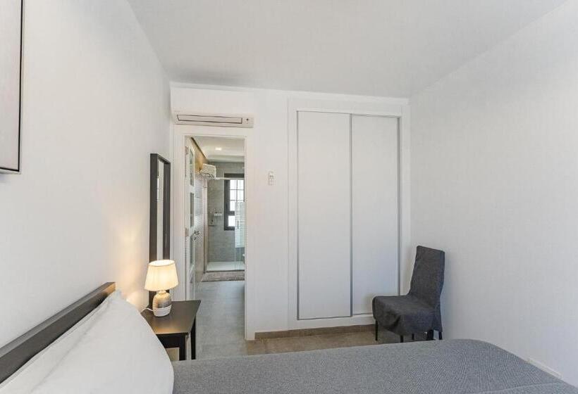 Townhouse With Three Bedrooms