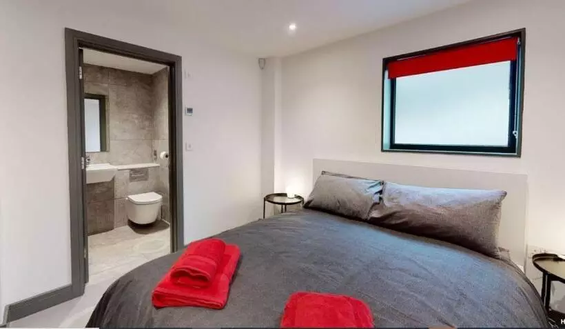 2 The View Apartments Ilfracombe   Seafront, Parking, Lift, Ev