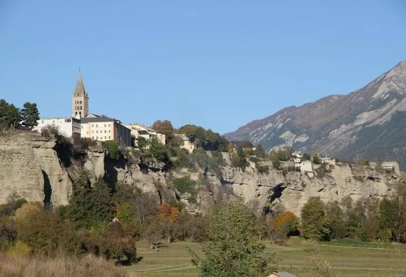 Aamiaismajoitus (B&B) Le Vieux Chalet