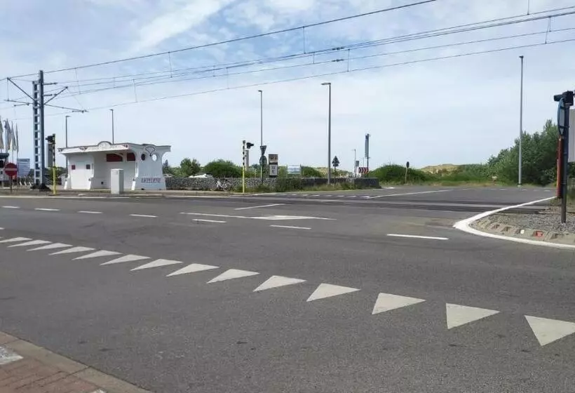 Blutsyde Promenade Encanto