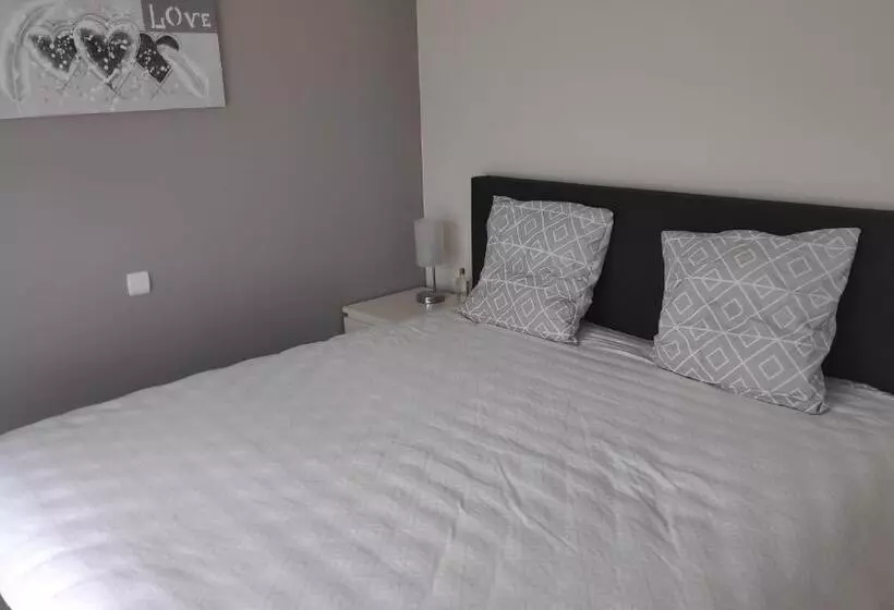 Blutsyde Promenade Encanto