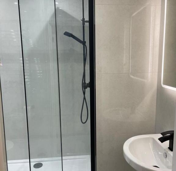 2 Bedroom Apartment Ground Floor Eastbourne Town Centre