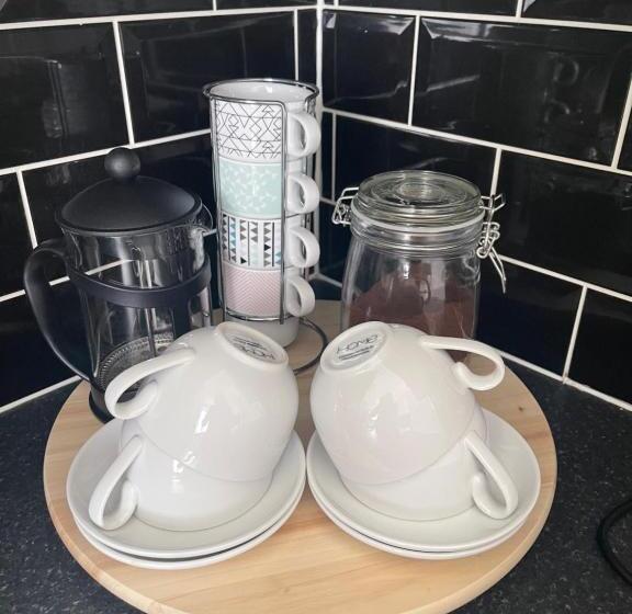 2 Bedroom Apartment Ground Floor Eastbourne Town Centre