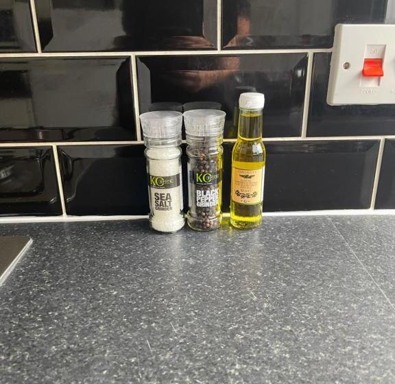 2 Bedroom Apartment Ground Floor Eastbourne Town Centre