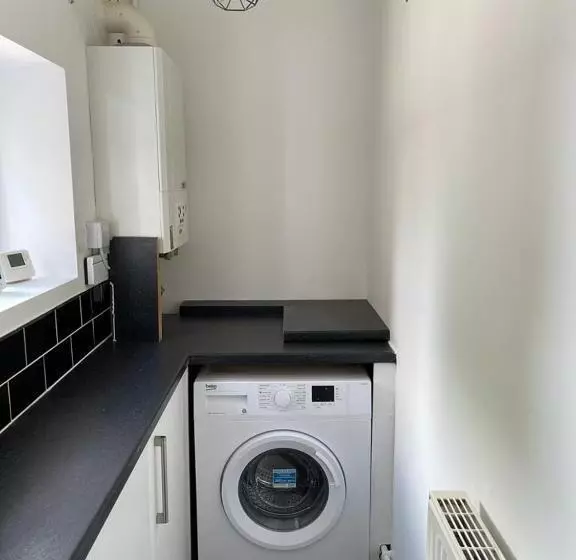 2 Bedroom Apartment Ground Floor Eastbourne Town Centre