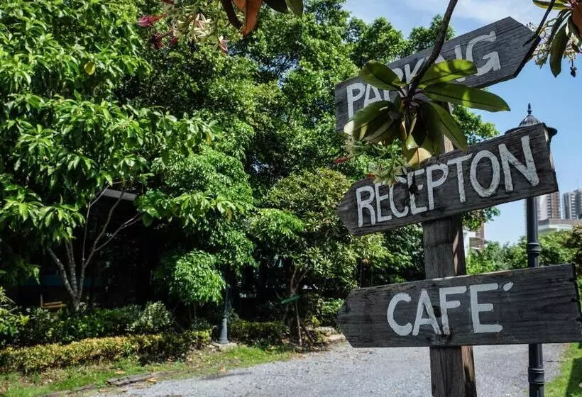 ホテル โรงแรมบ้านเพิ่มสุข อิมแพ็ค เมืองทอง