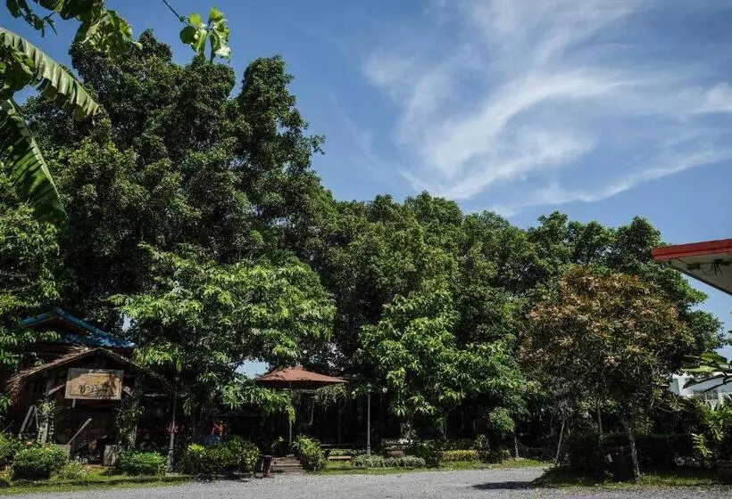 ホテル โรงแรมบ้านเพิ่มสุข อิมแพ็ค เมืองทอง
