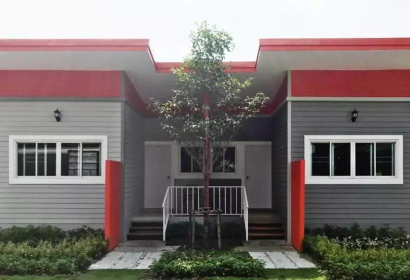ホテル โรงแรมบ้านเพิ่มสุข อิมแพ็ค เมืองทอง