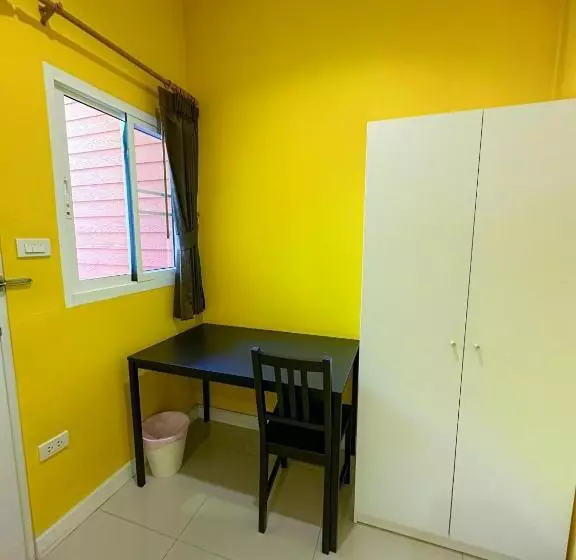 ホテル โรงแรมบ้านเพิ่มสุข อิมแพ็ค เมืองทอง