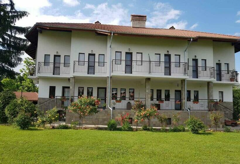 膳宿费 стаи за гости живел