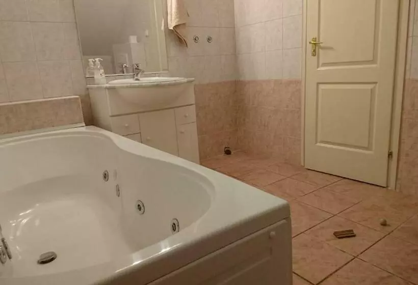 Majatalo Bé La Vendégház