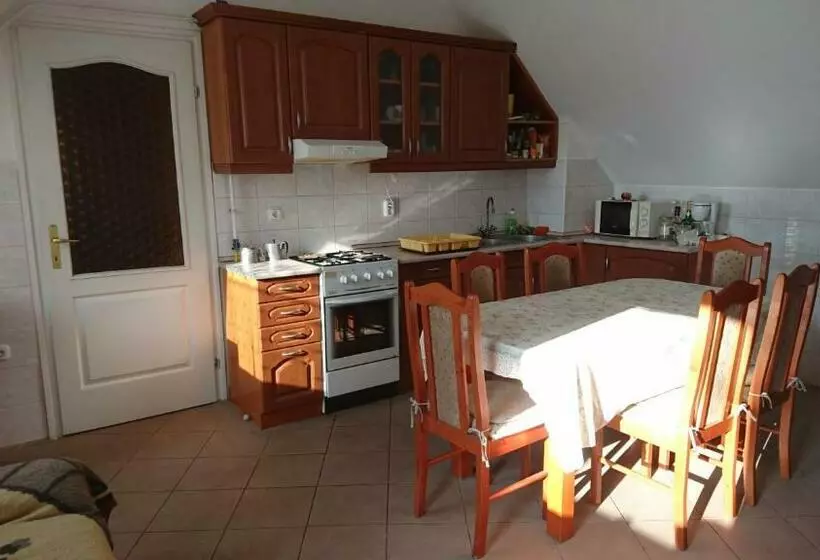 Majatalo Bé La Vendégház