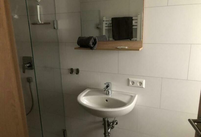 Пансион Gästehaus Glock